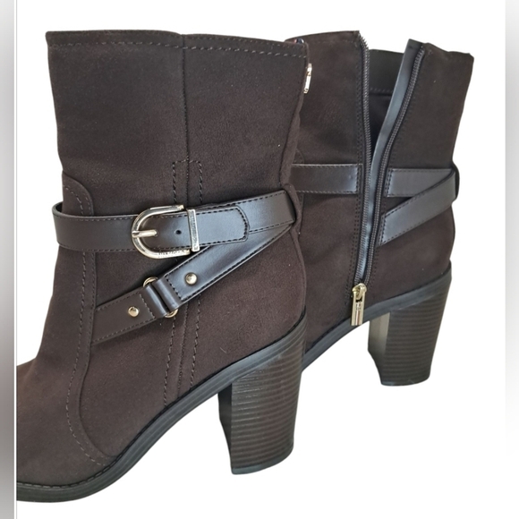 Tommy Hilfiger Owhnn 2 Boots | Women’s 10 | Brown - Picture 11 of 16